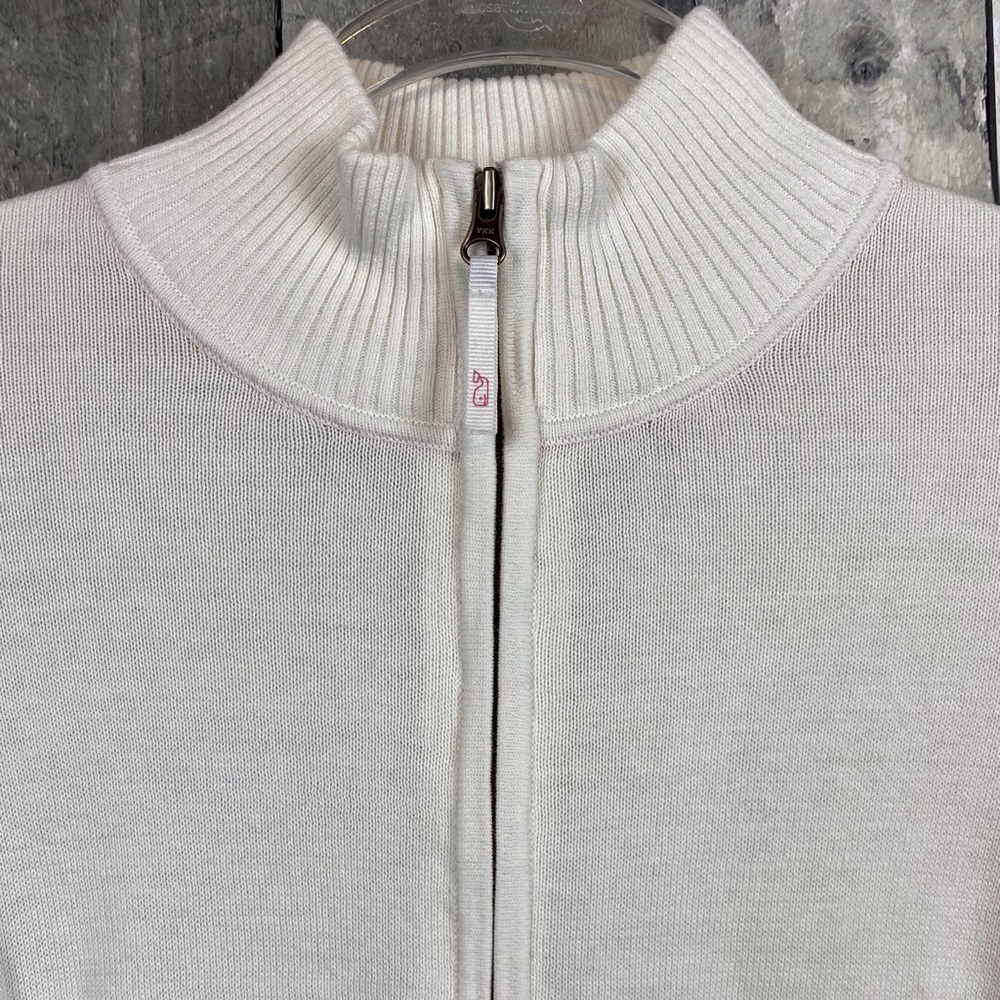 Vineyard Vines Woman’s White 1/4 Zip Sweater Size Medium. - Picture 3 of 11